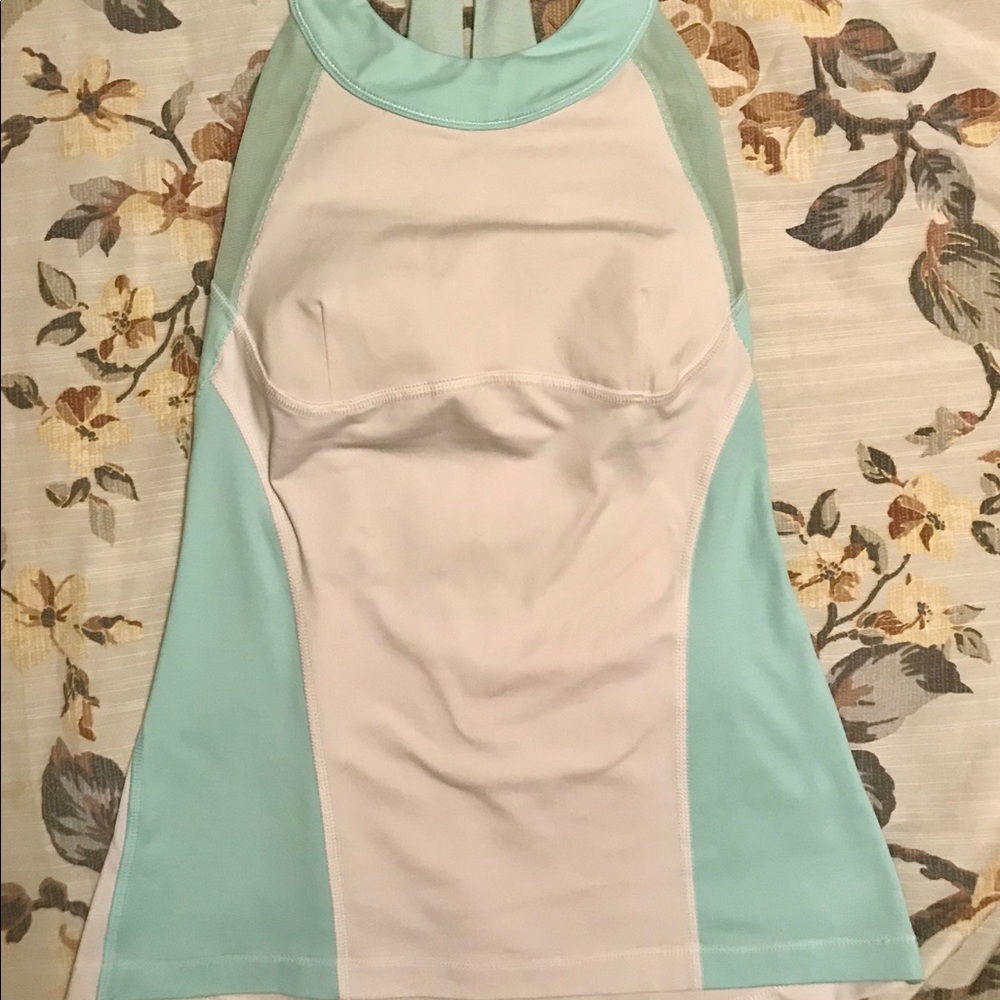 🍋Lululemon Run “Make It Count” size 4. EUC!